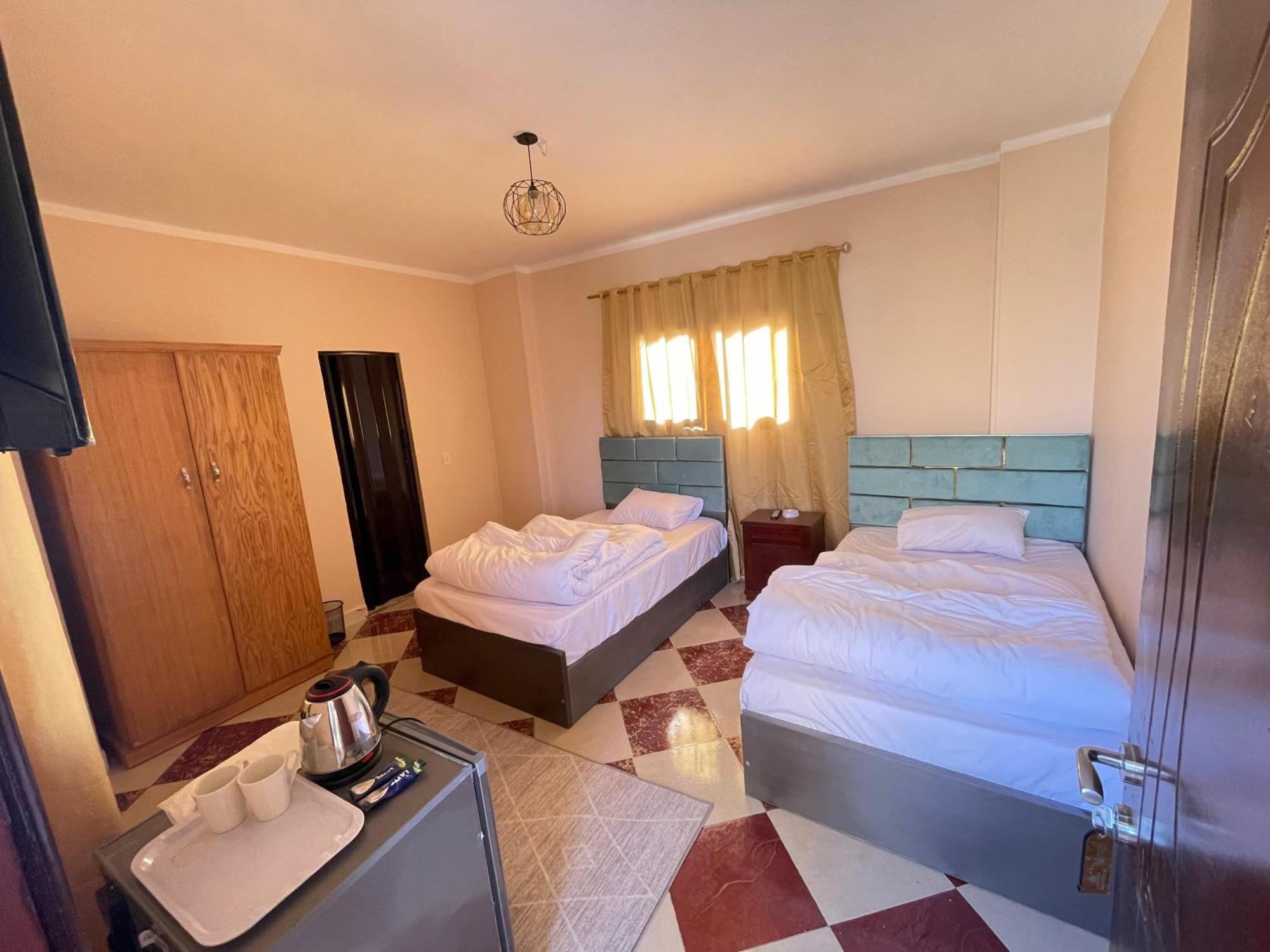 Sami Holiday Inn - Pyramids View Rooftop Al Kawm al Akhdar Exterior foto