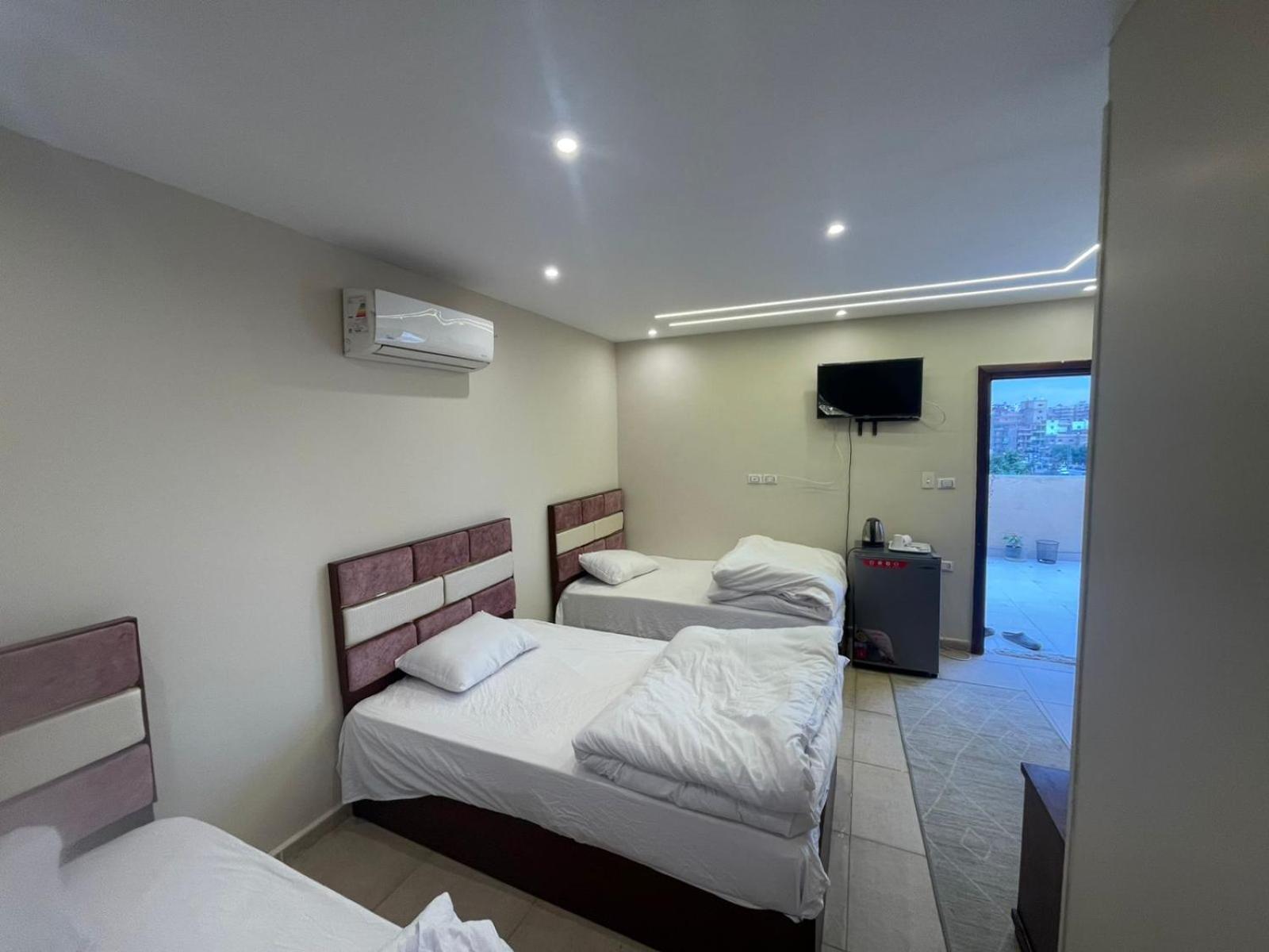 Sami Holiday Inn - Pyramids View Rooftop Al Kawm al Akhdar Exterior foto